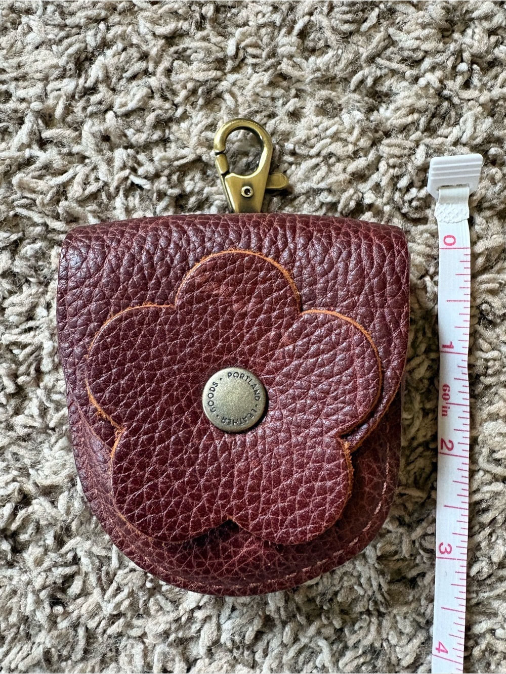 PORTLAND LEATHER Clip On Petunia Pouch Color Nutmeg - Picture 6 of 10